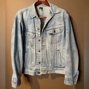 Vintage LEE light denim jean jacket size 44R Large